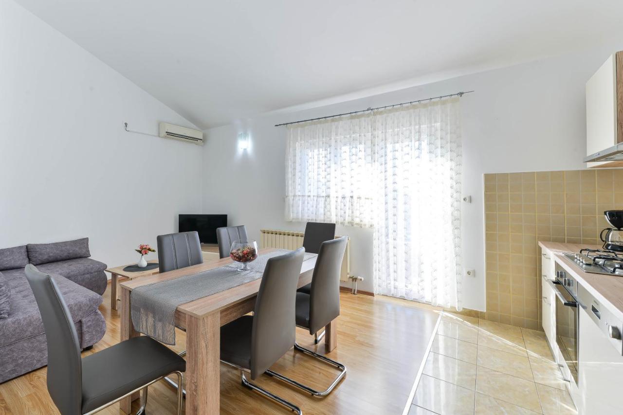 Apartmani Stadion Zadar Bagian luar foto