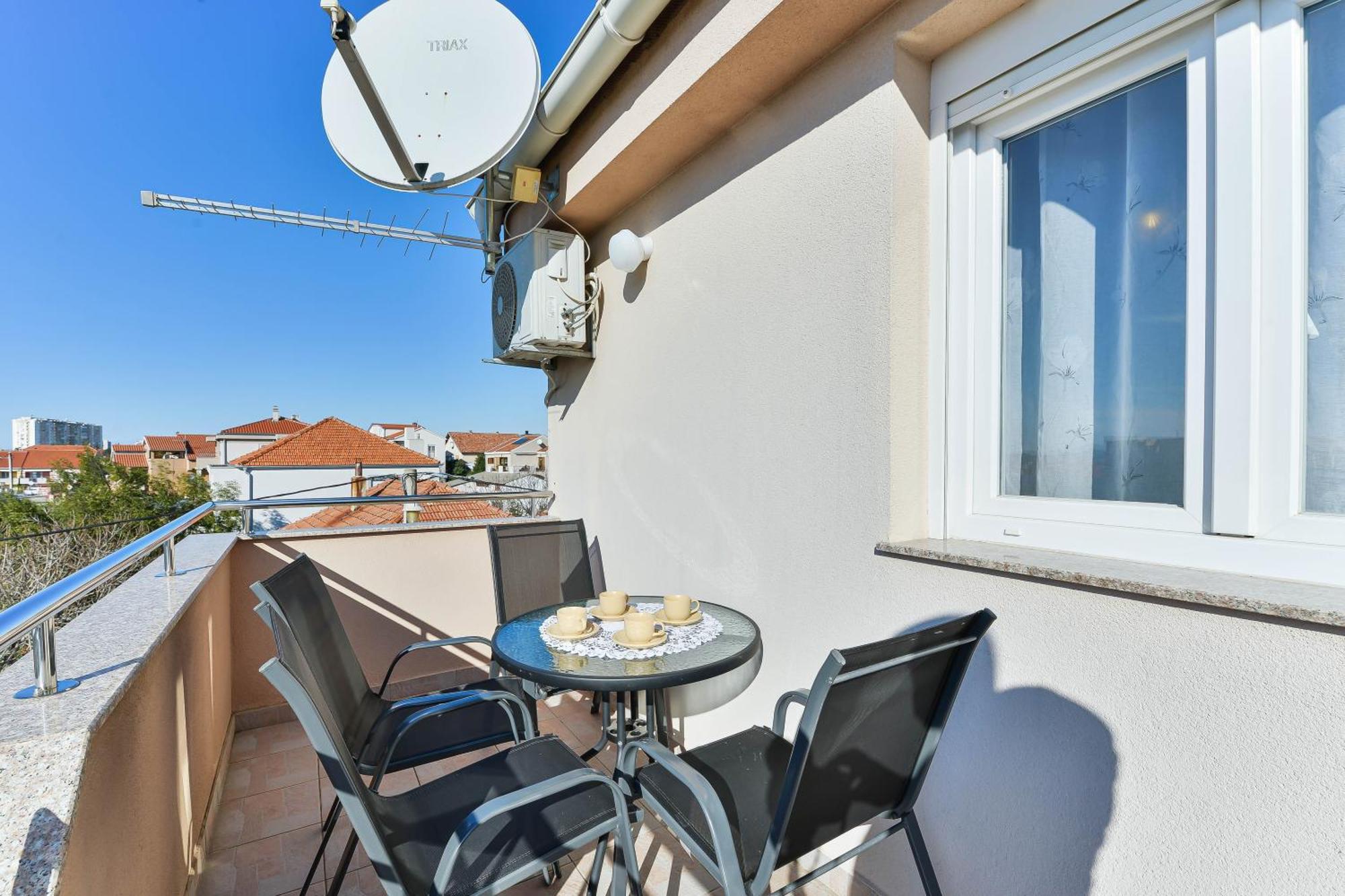 Apartmani Stadion Zadar Ruang foto