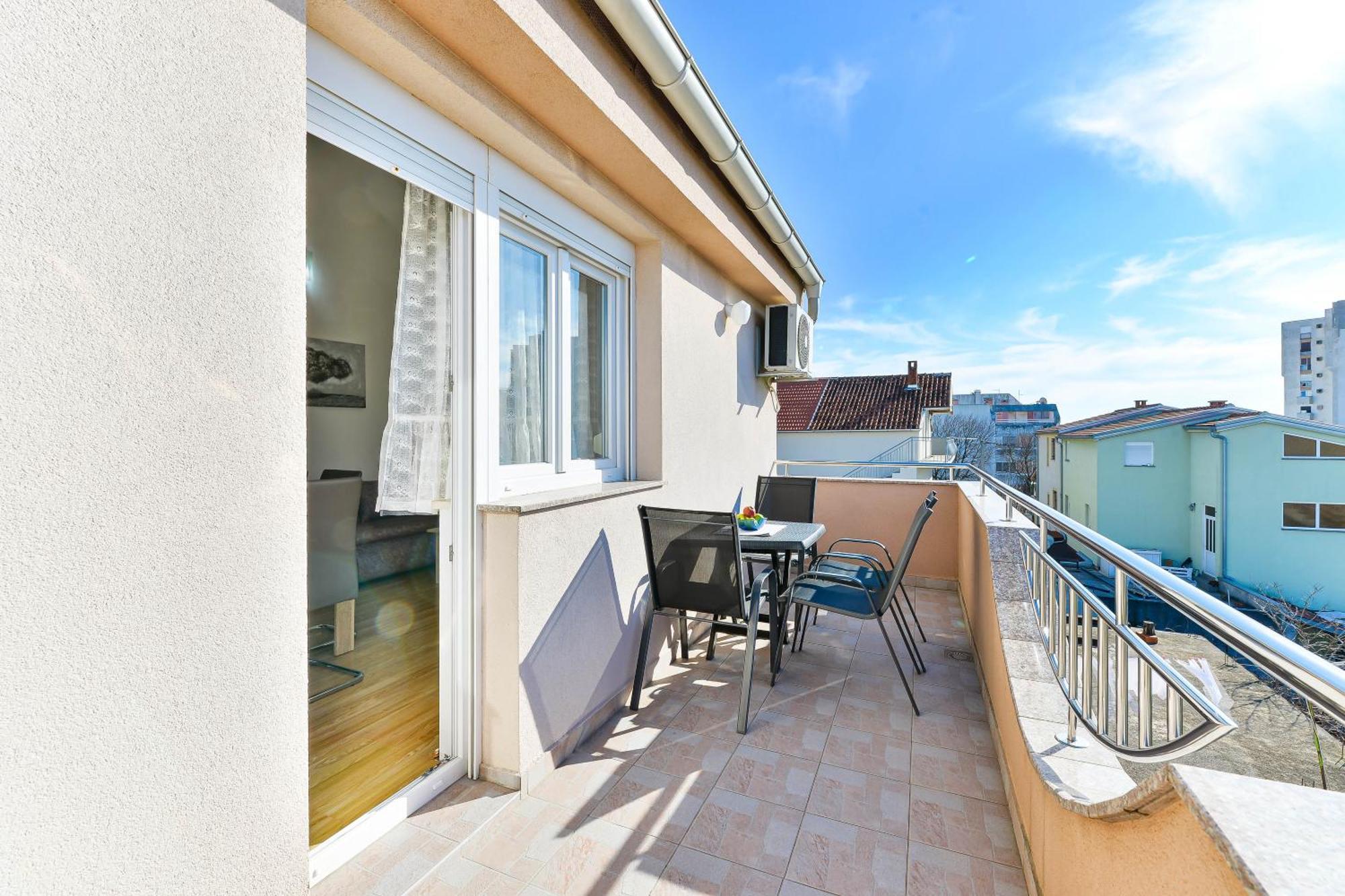 Apartmani Stadion Zadar Ruang foto